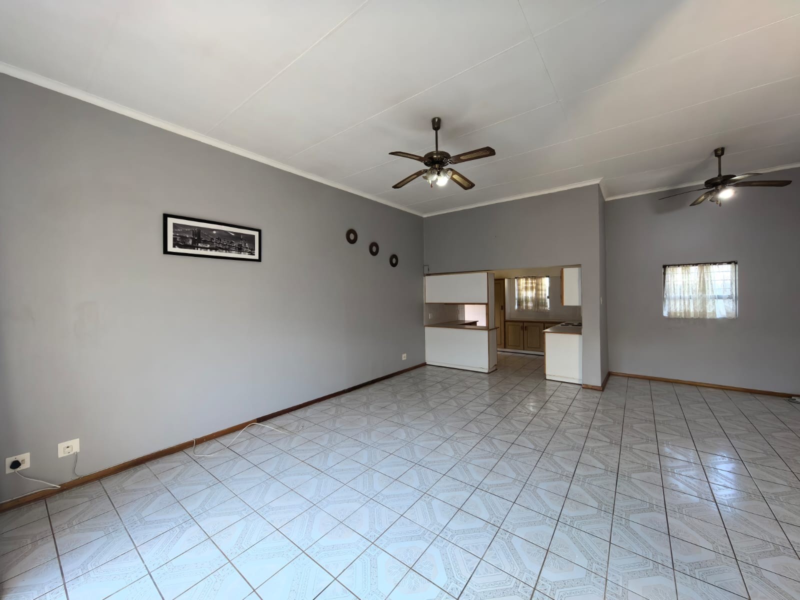 Your Perfect Full Title Townhouse with a Flat Awaits in Rhodesdene, Kimberley