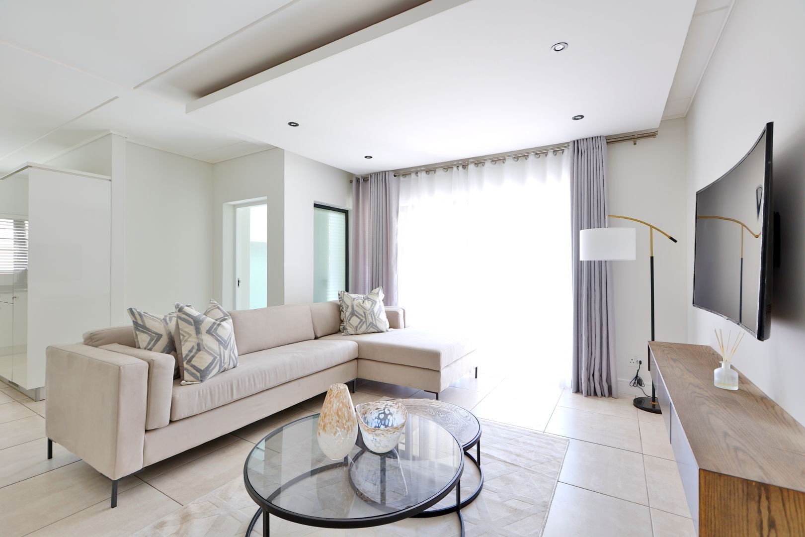 Sought After Furnished Apartment at Polofields Estate Waterfall