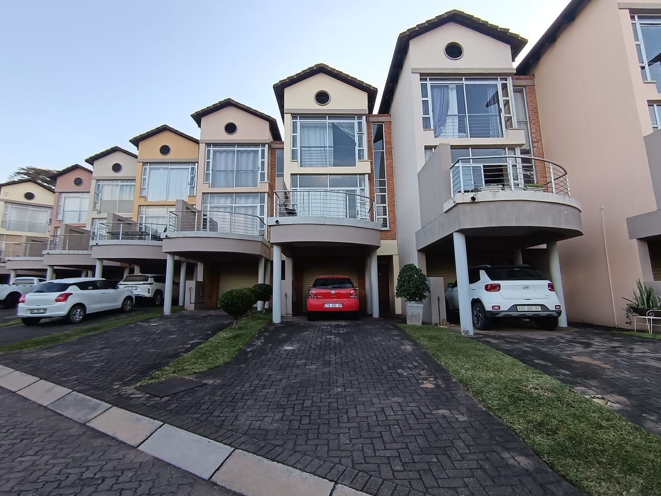 Modern Townhouse For Sale in West Acres Ext 16, West Acres, Nelspruit