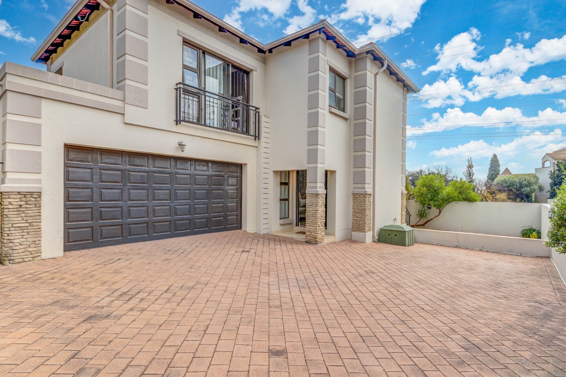Immaculate home with a View in an Estate for Sale in Morningside, Sandton