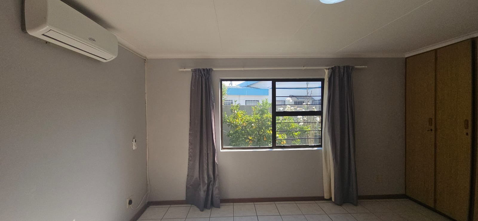 House in complex with flatlet.