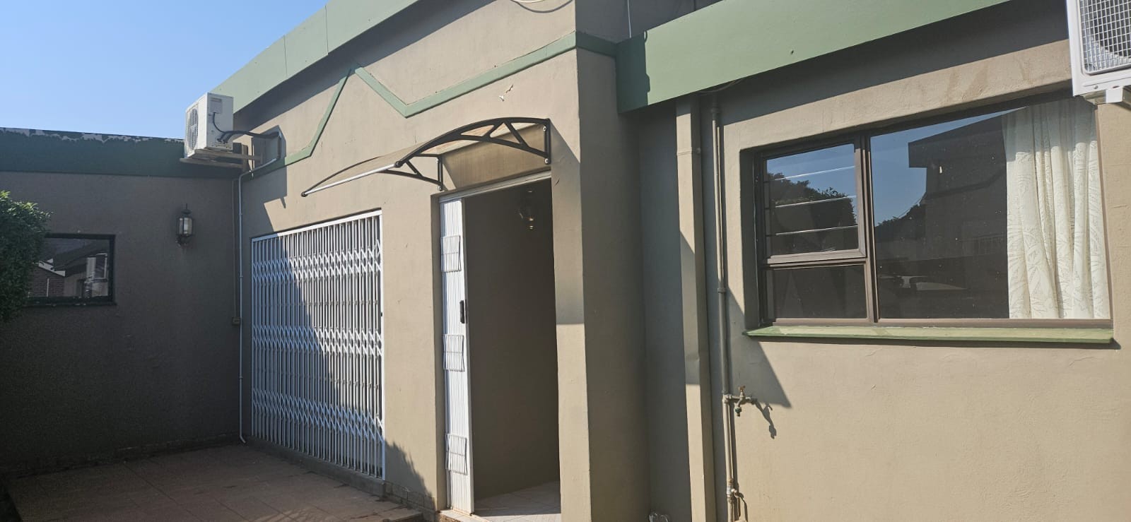 House in complex with flatlet.