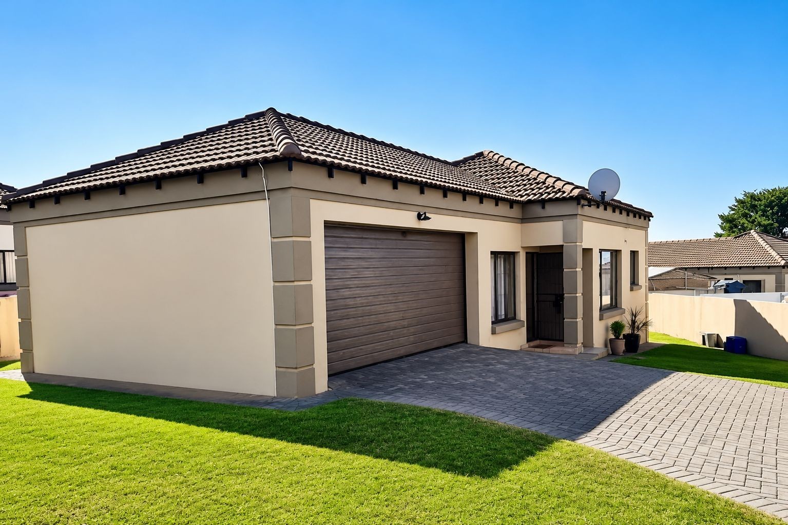 Cluster For Sale in Jackaroo Park, Witbank