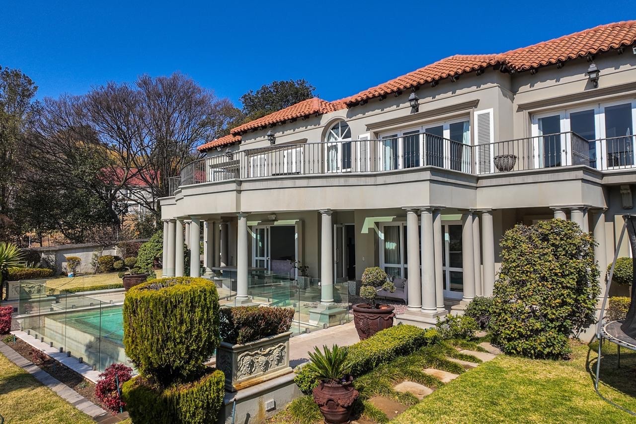 House To Rent in Sandhurst, Sandton