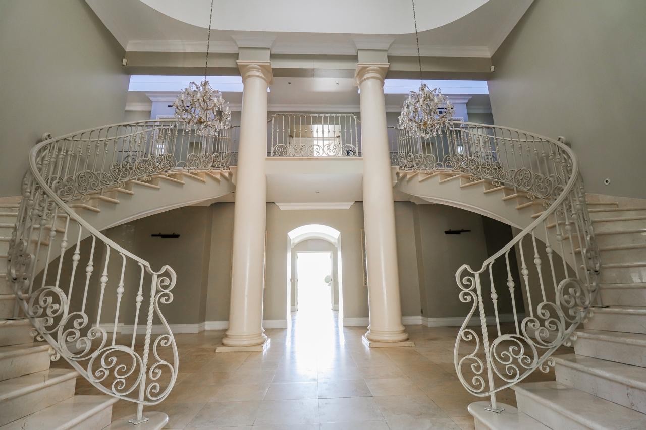 House To Rent in Sandhurst, Sandton