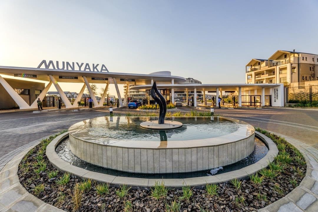 Luxury Munyaka Apartment with 2 EnSuite and SMEG Appliances Included