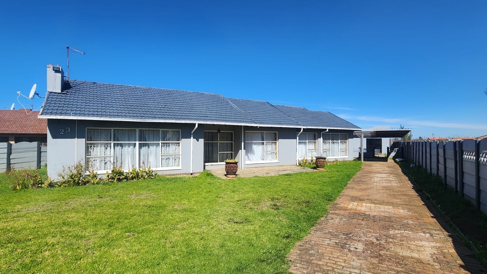 Spacious Family Home with Granny Flat for Sale in Modder East