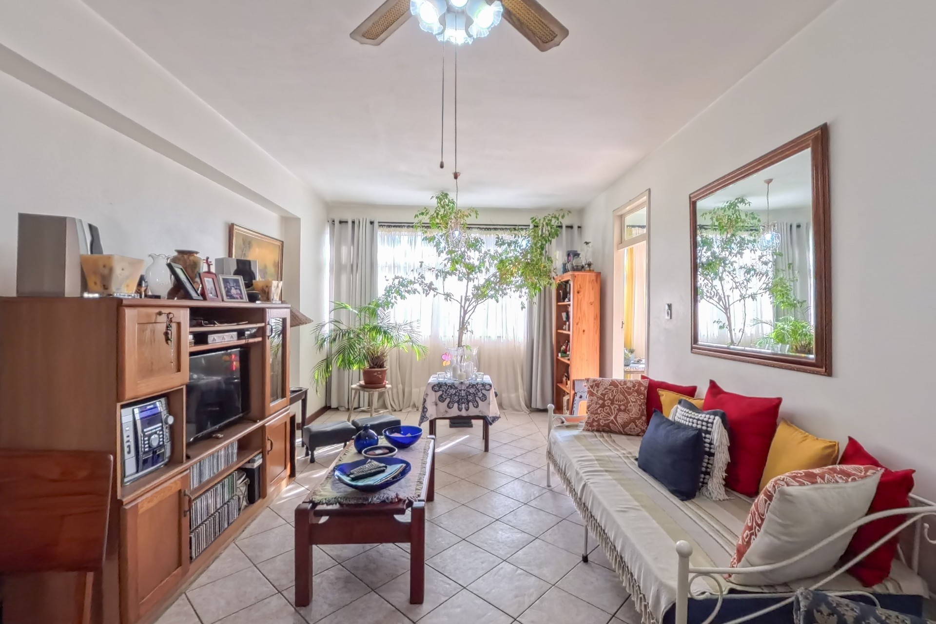 Bright North-Facing 1.5 Bedroom Apartment in Prime North Beach
