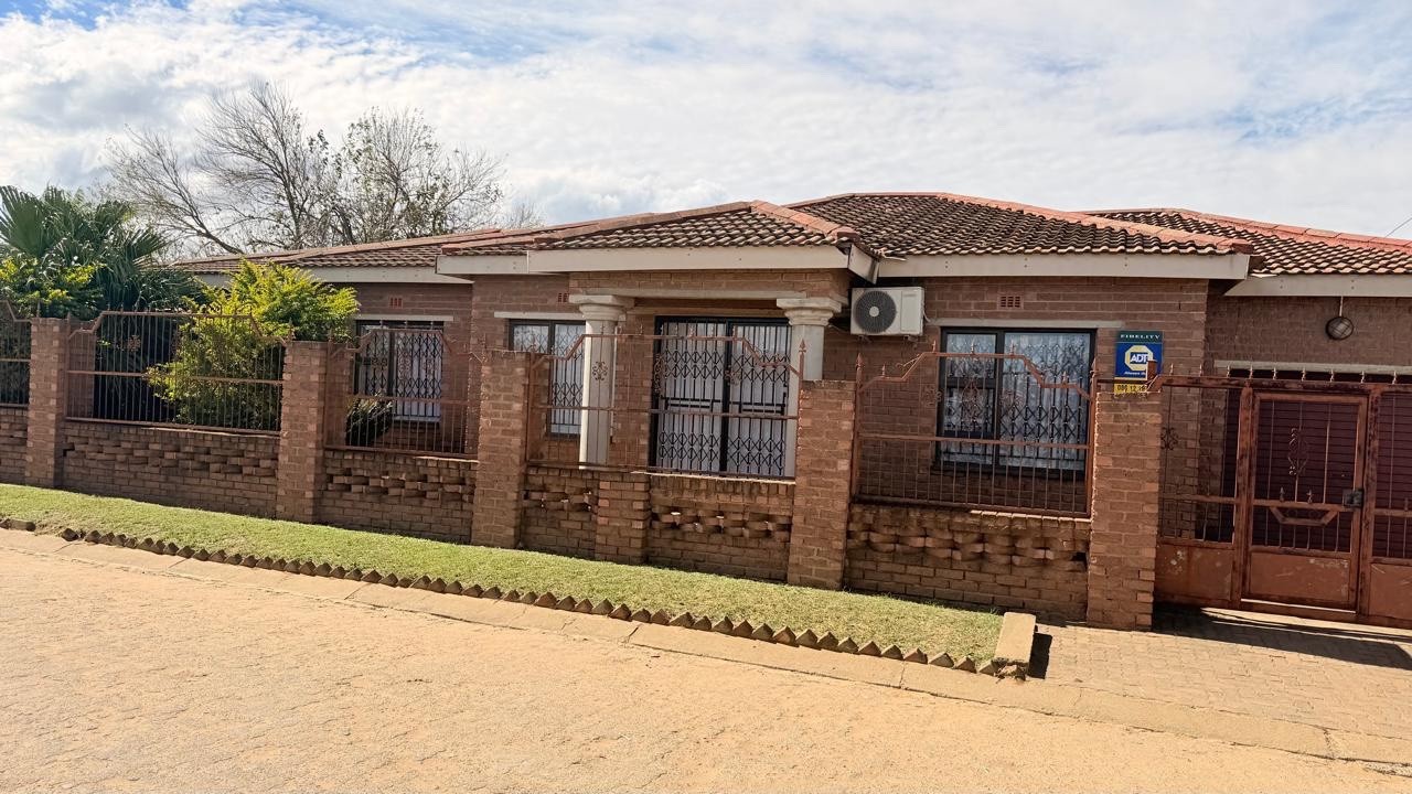 House For Sale in Bhekuzulu, Vryheid, KwaZulu Natal
