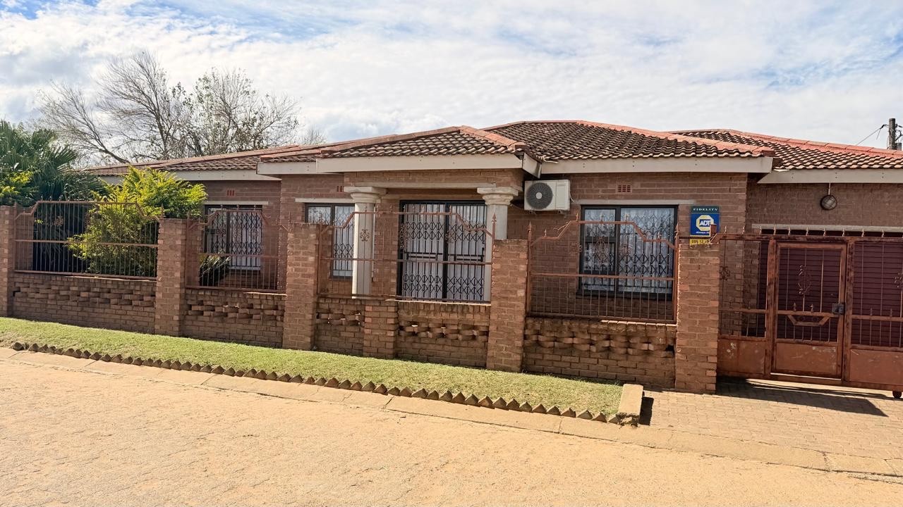 House For Sale in Bhekuzulu, Vryheid, KwaZulu Natal