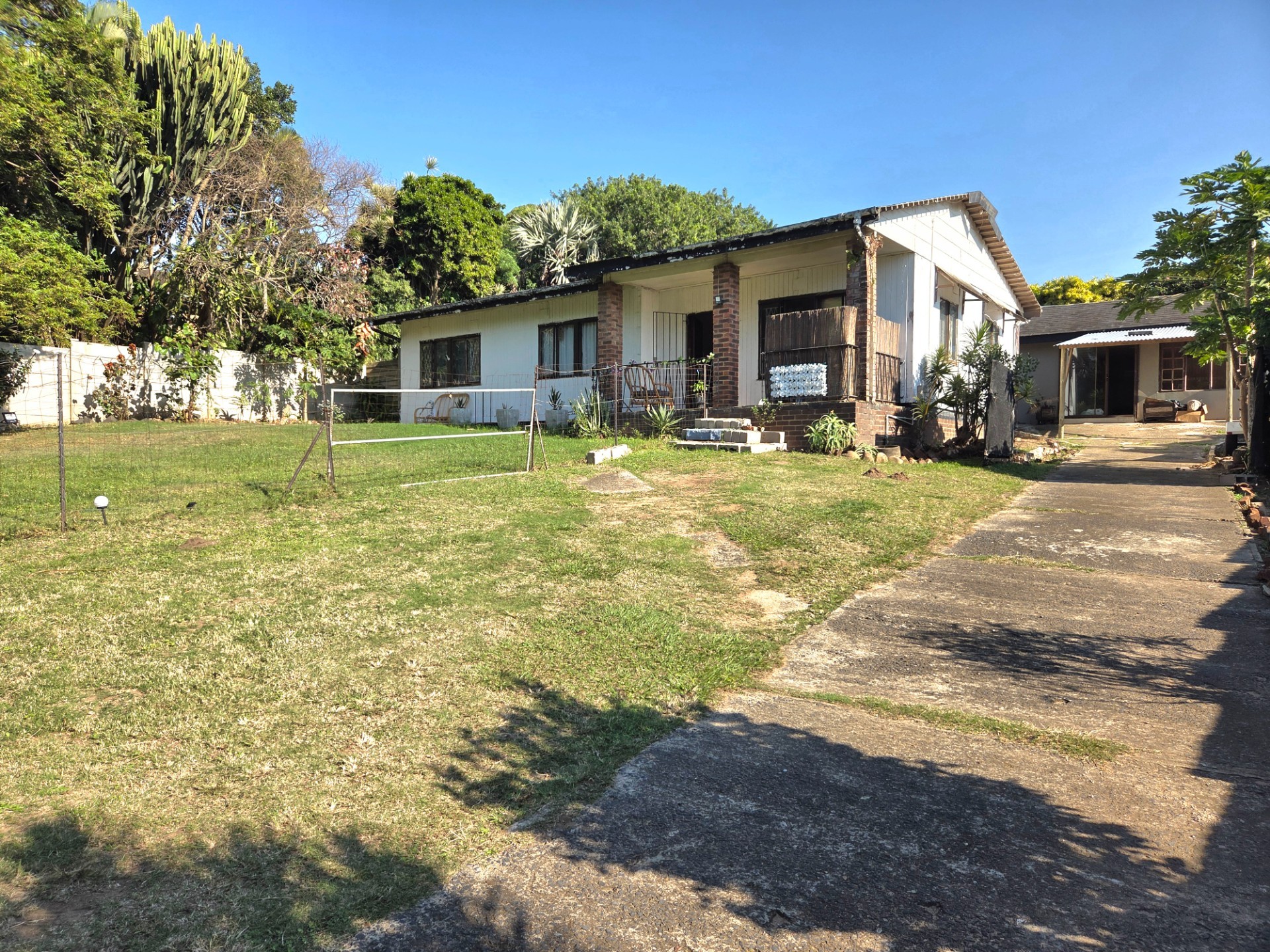 Spacious Yard, Prime Location
