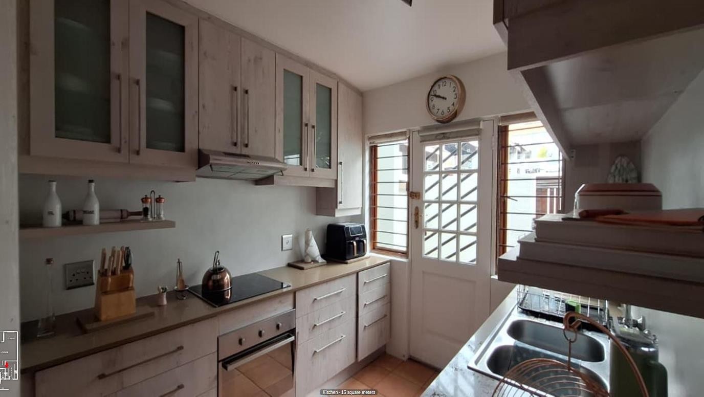 Two Bedroom Duplex in the Heart of Bedford Gardens, Bedfordview