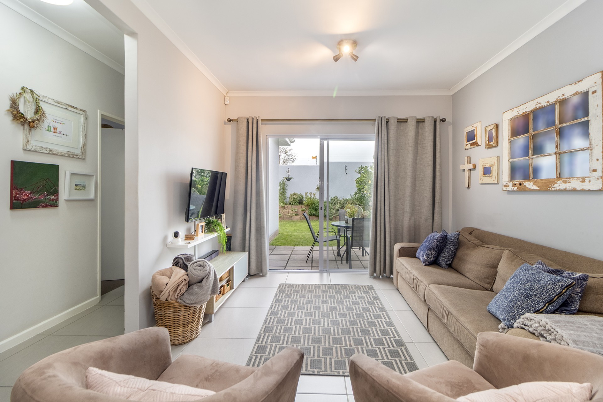 The Perfect 3 Bedroom Home, So Move-in Ready, Even Your Dog Will Approve.