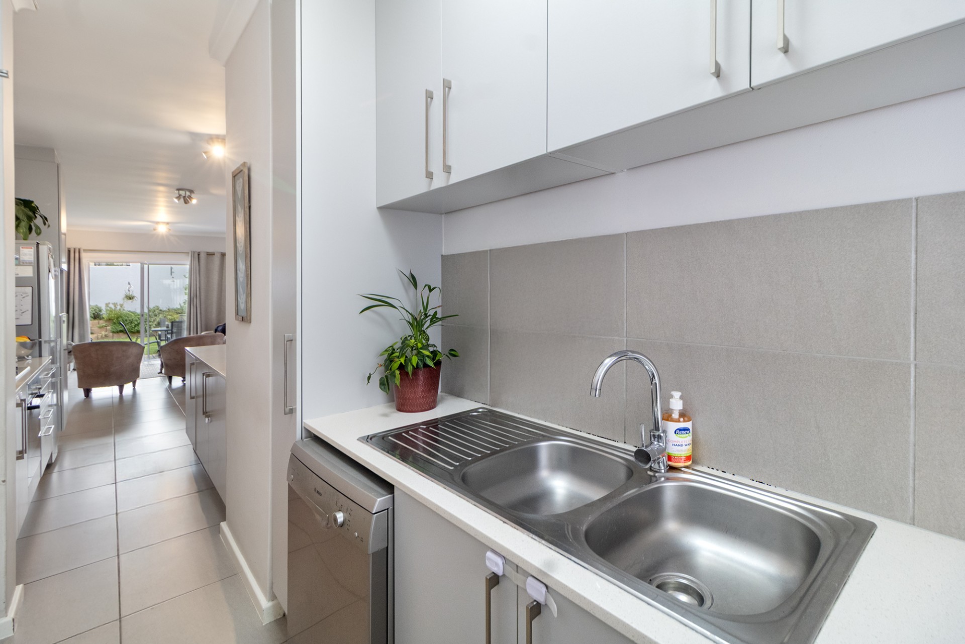 The Perfect 3 Bedroom Home, So Move-in Ready, Even Your Dog Will Approve.