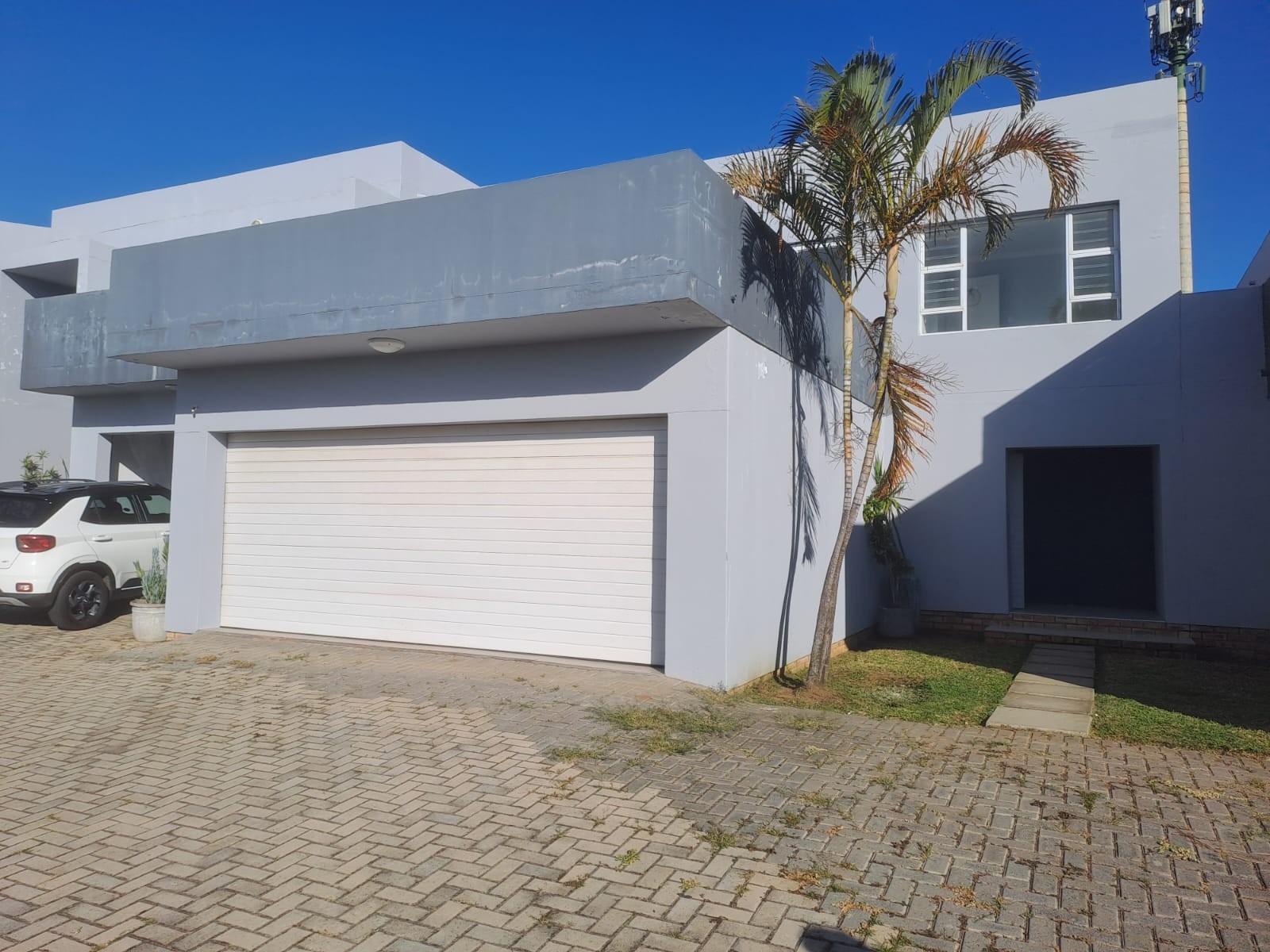 Prestige double story Townhouse Nahoon