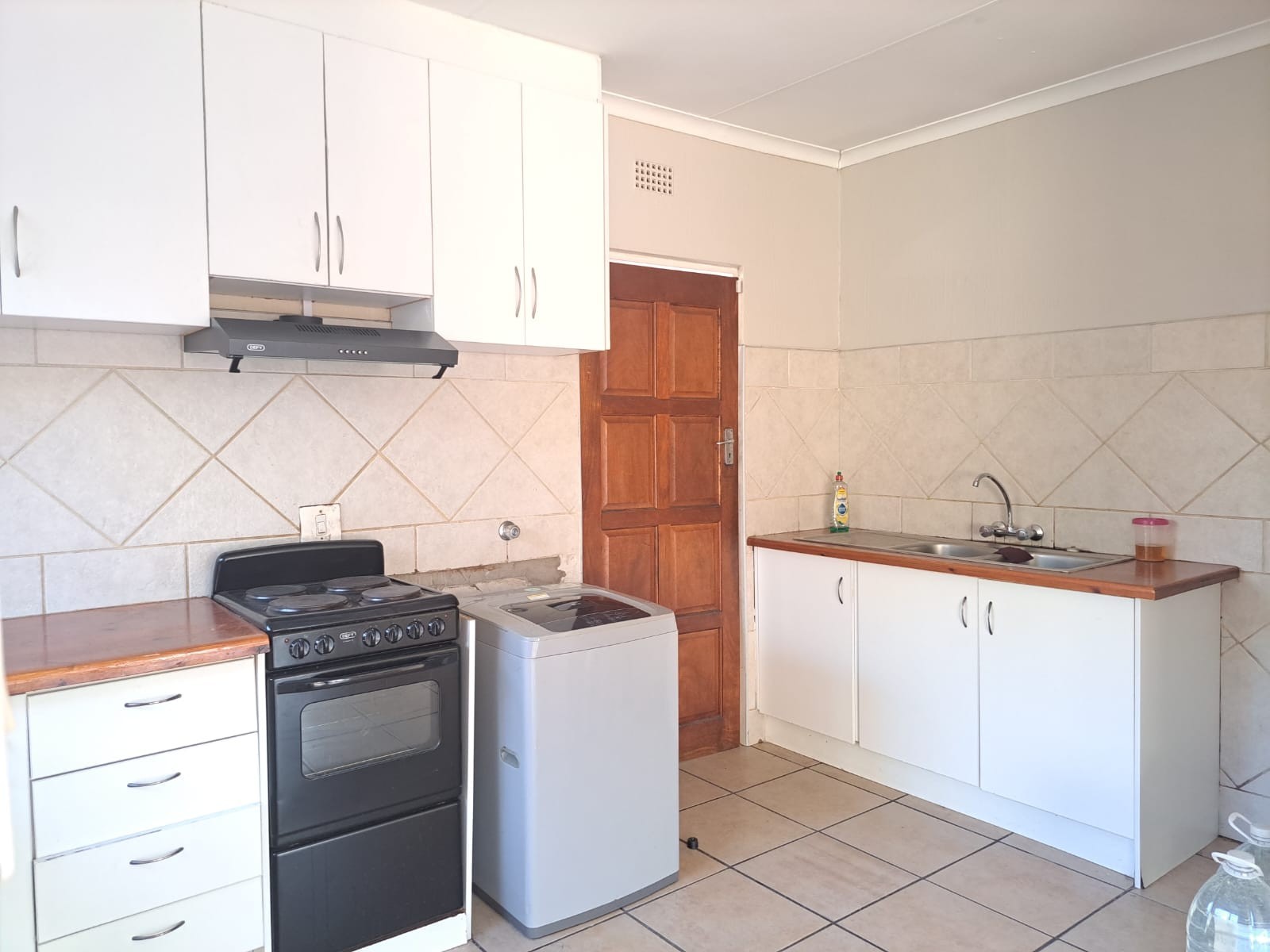 Spacious 3-Bedroom Family Home to Rent in Boomed Vorna Valley