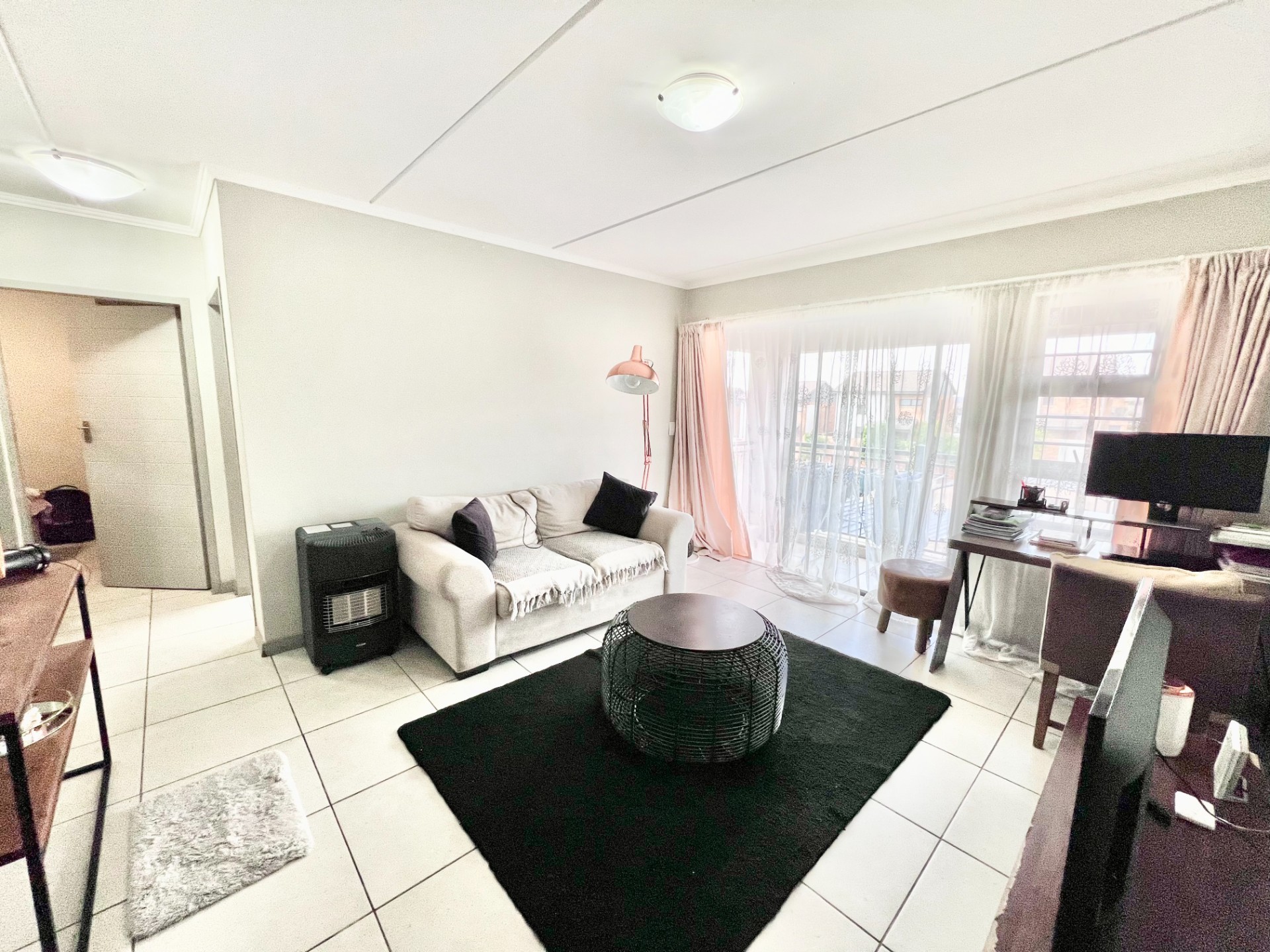 Apartment To Rent in Amberfield, Centurion