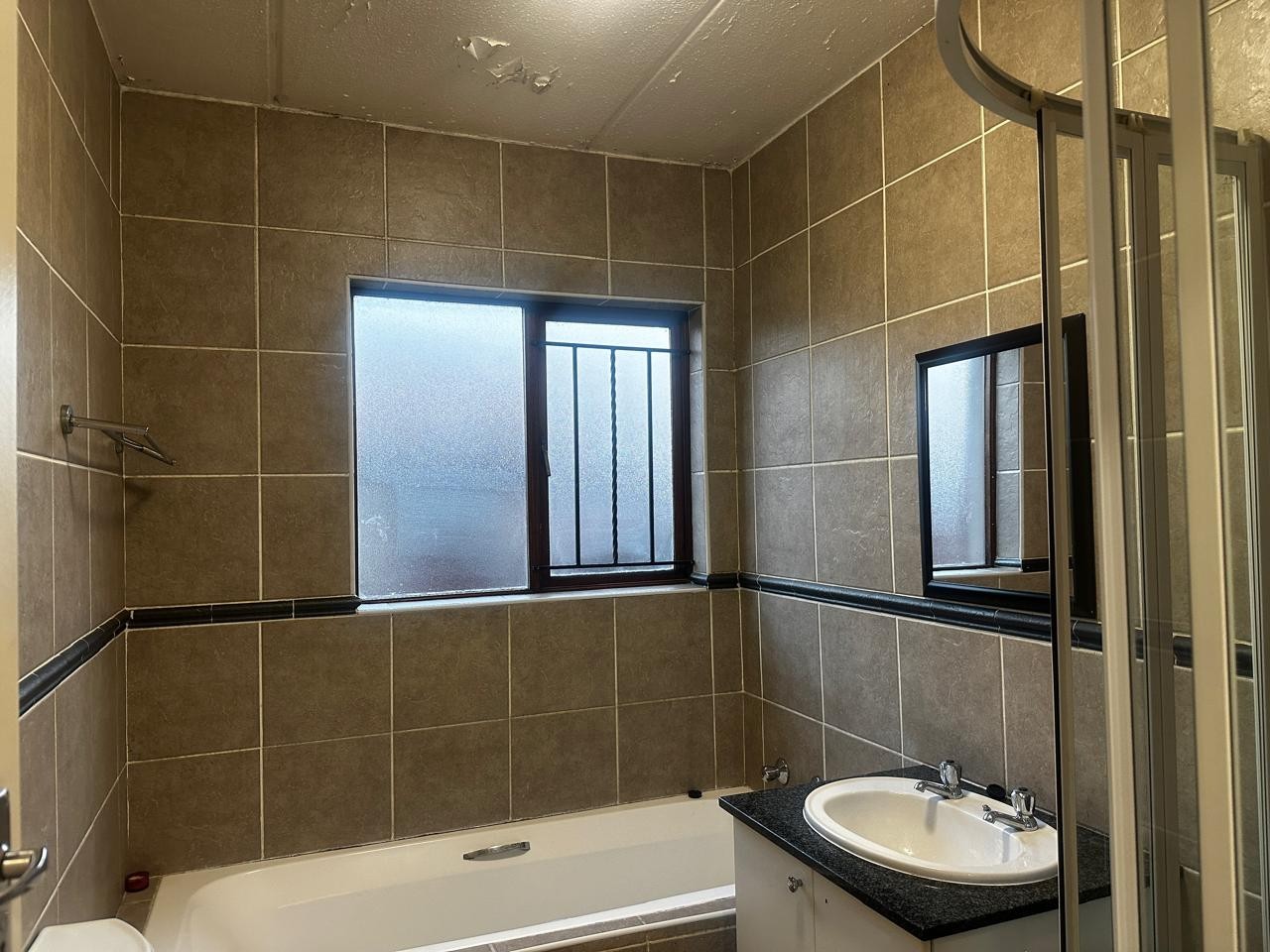 Apartment For Sale in Helderwyk, Brakpan