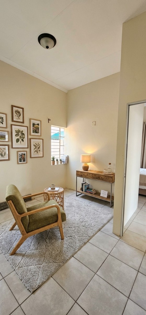 Room to Rent in a Communal House in highly sought after Melville, Johannesburg