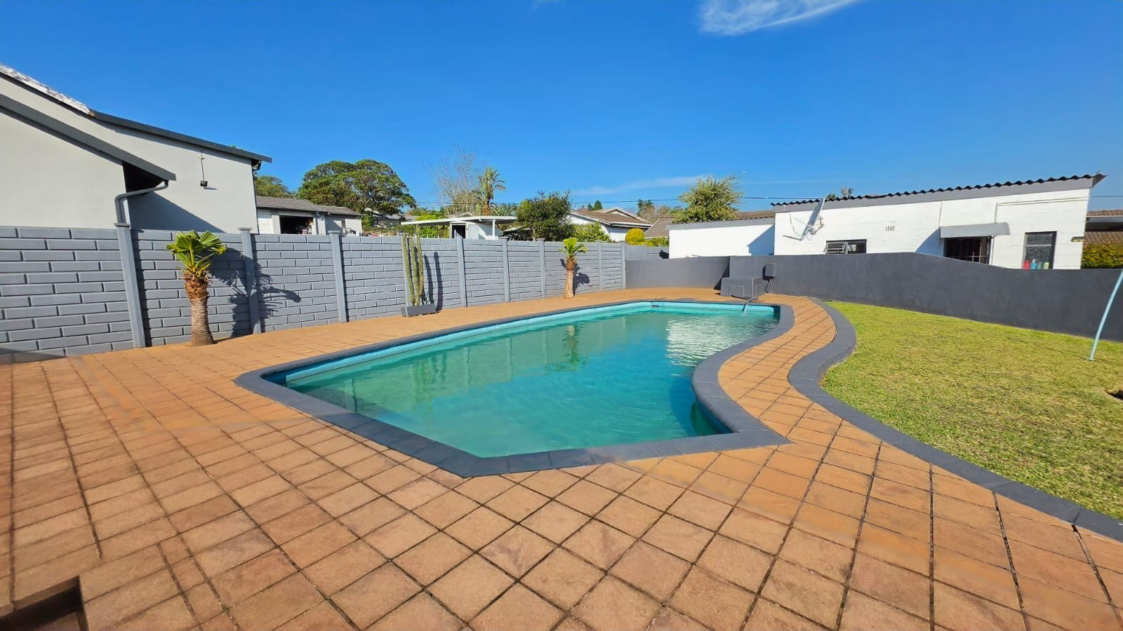 Hidden gem in Hayfields. This could be your next address!