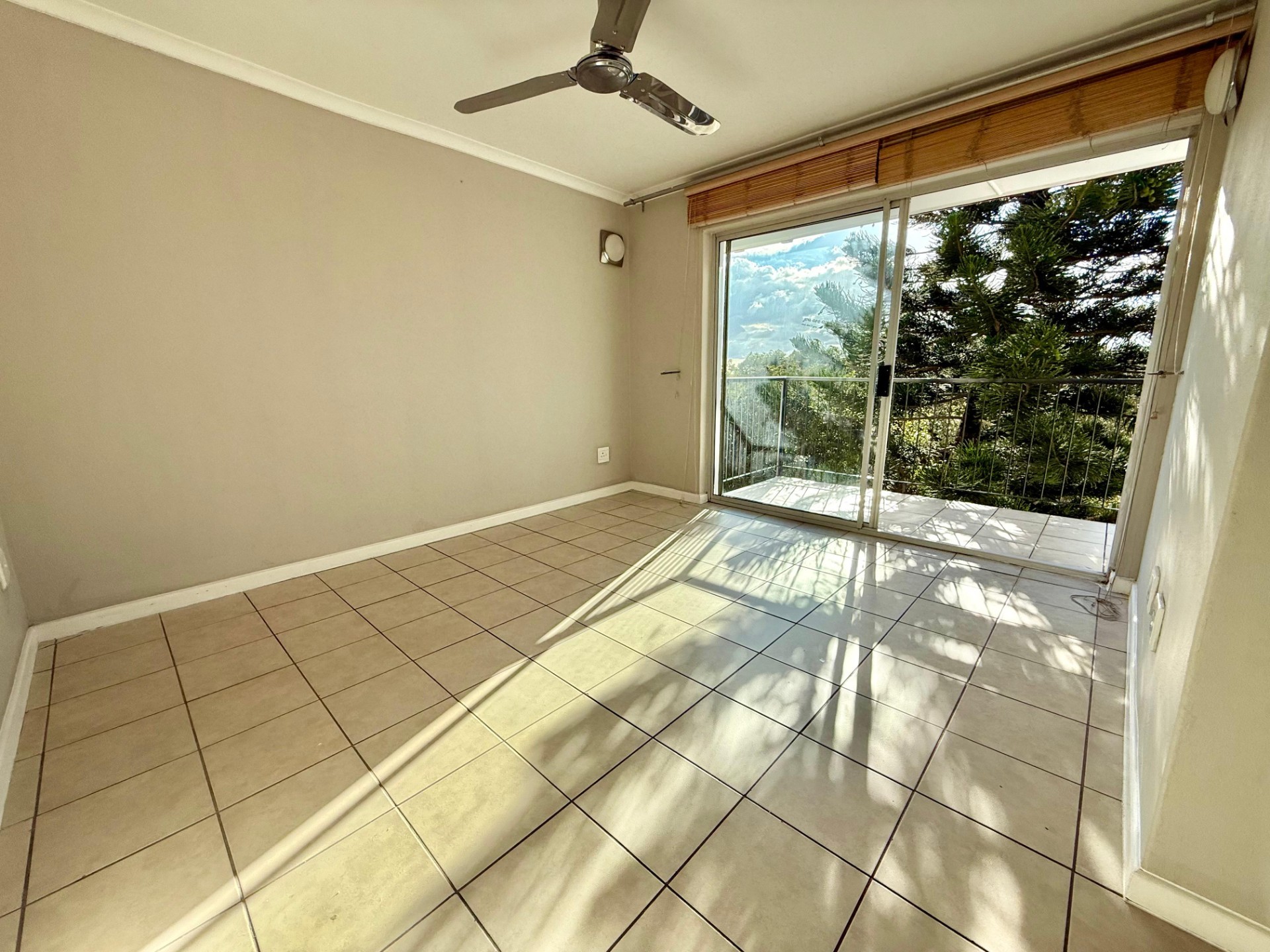 2-Bedroom, 2-Bathroom Duplex Flatlet with Spectacular Views to Rent in Steynsrust, Somerset-West