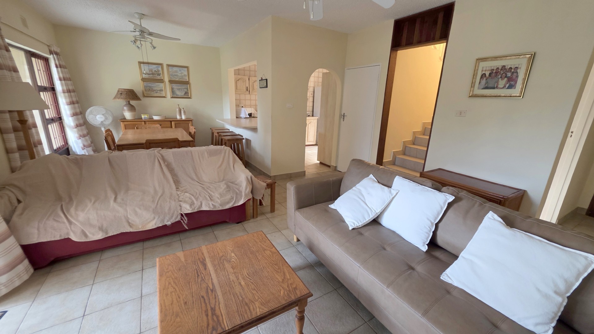 Beautiful Beachfront Duplex For Sale in Shelly Beach, KwaZulu Natal