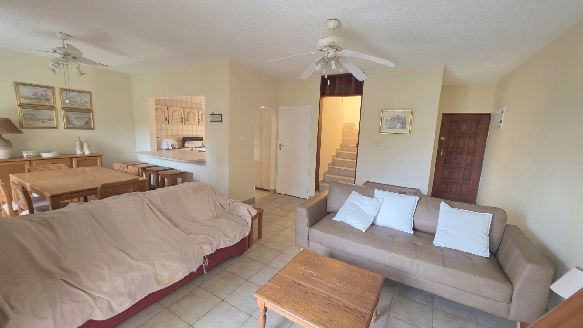 Beautiful Beachfront Duplex For Sale in Shelly Beach, KwaZulu Natal
