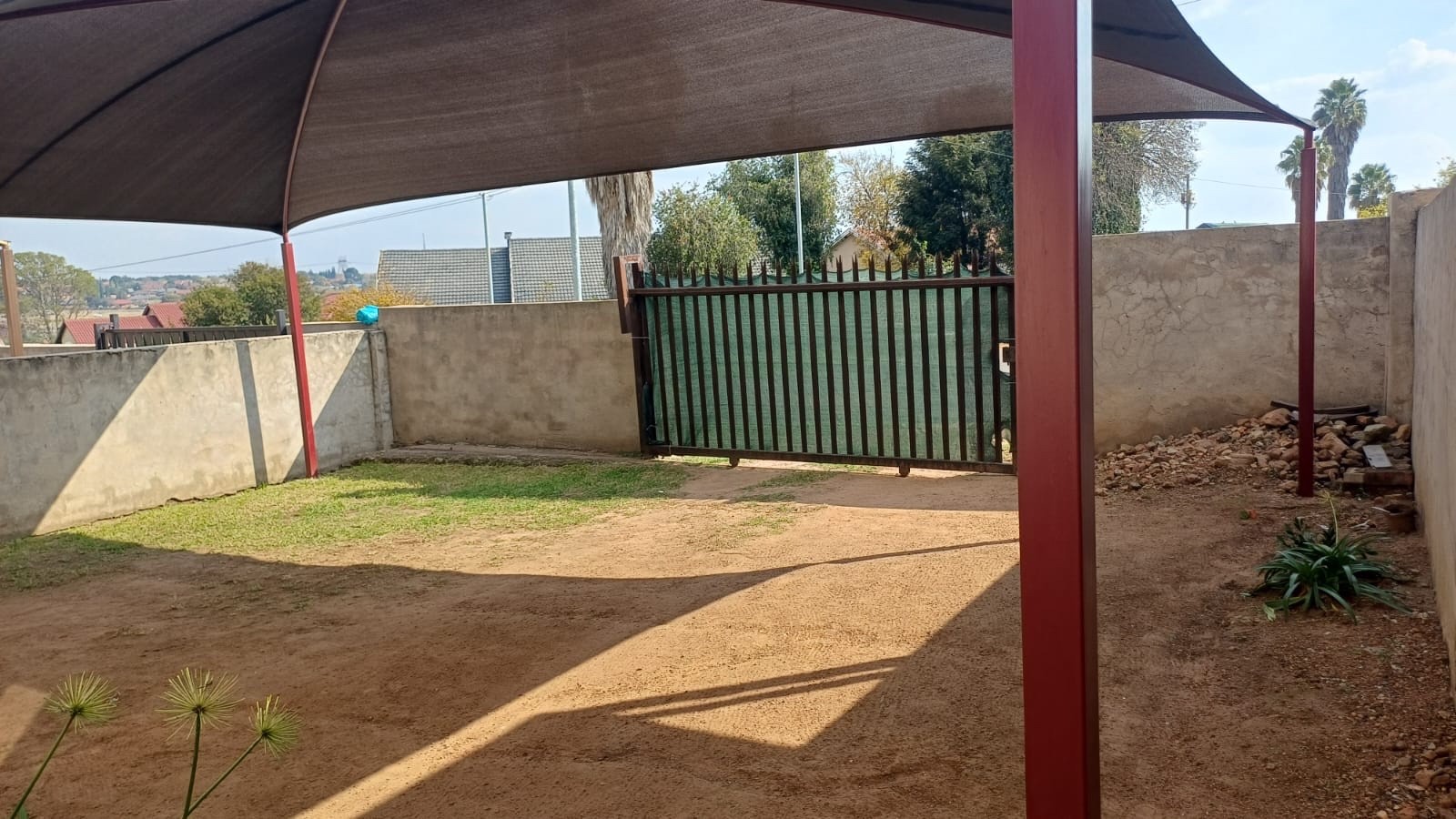 Three bedroom property for sale in Tasbet Park