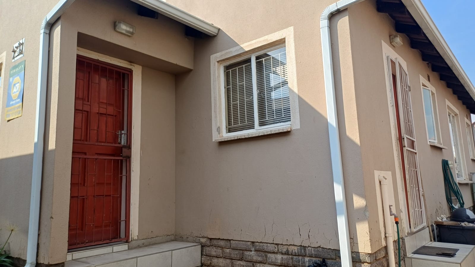 Three bedroom property for sale in Tasbet Park