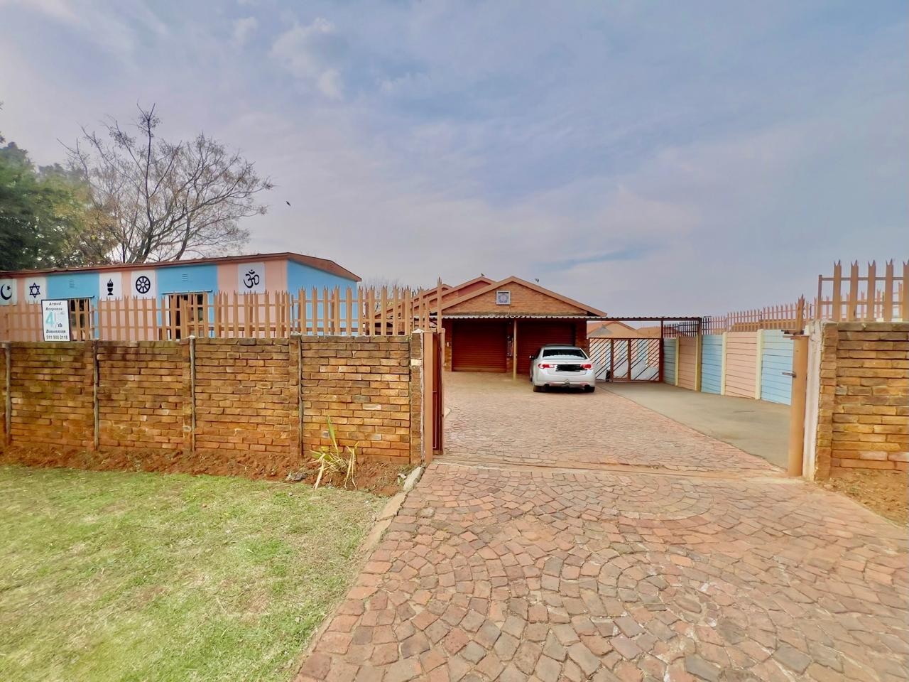 House For Sale in Palm Ridge, Alberton