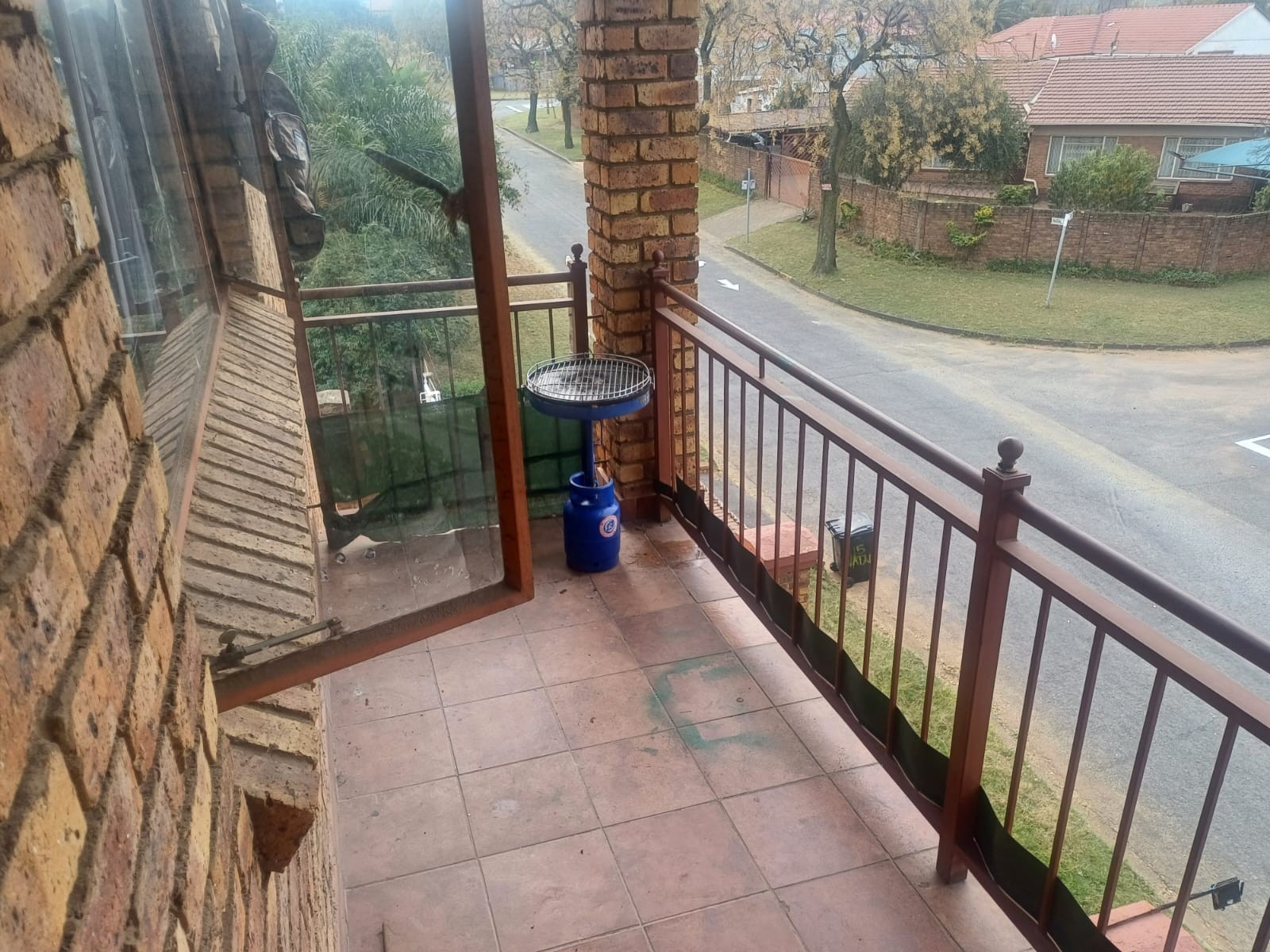 PRICED TO SELL!!!!! Townhouse For Sale in Ravensklip, Boksburg. Don't miss out!!