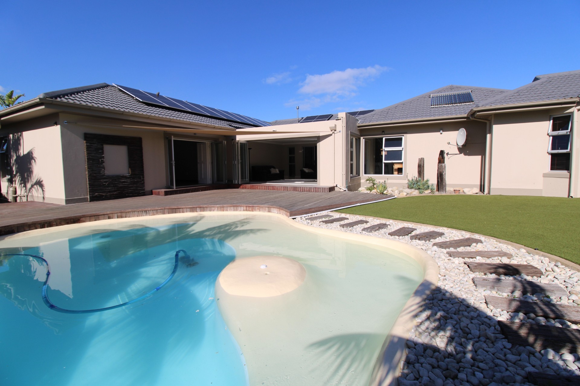 Immaculate Luxury Family Villa