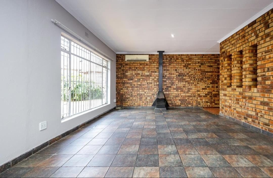 Stunning Family Home in Sunward Park