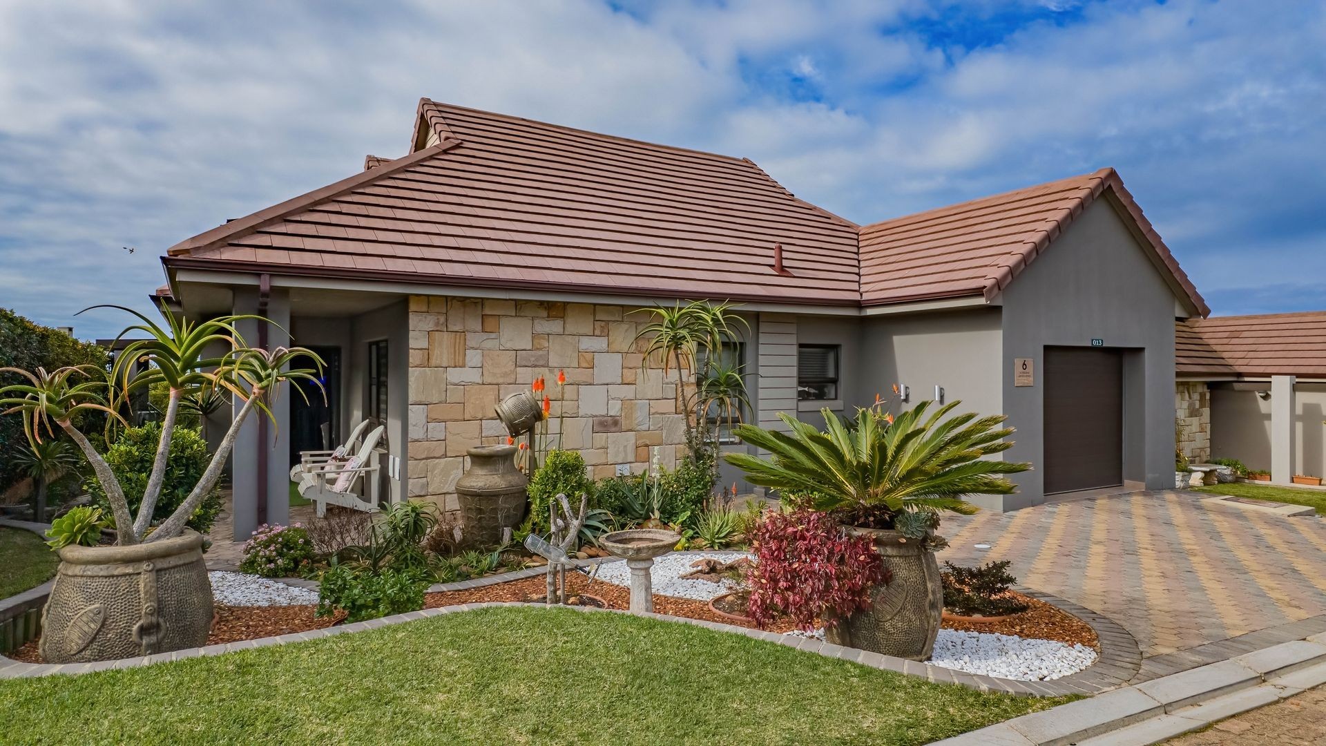 Secure, Comfortable Retirement Living in Mossel Bay-One-Level