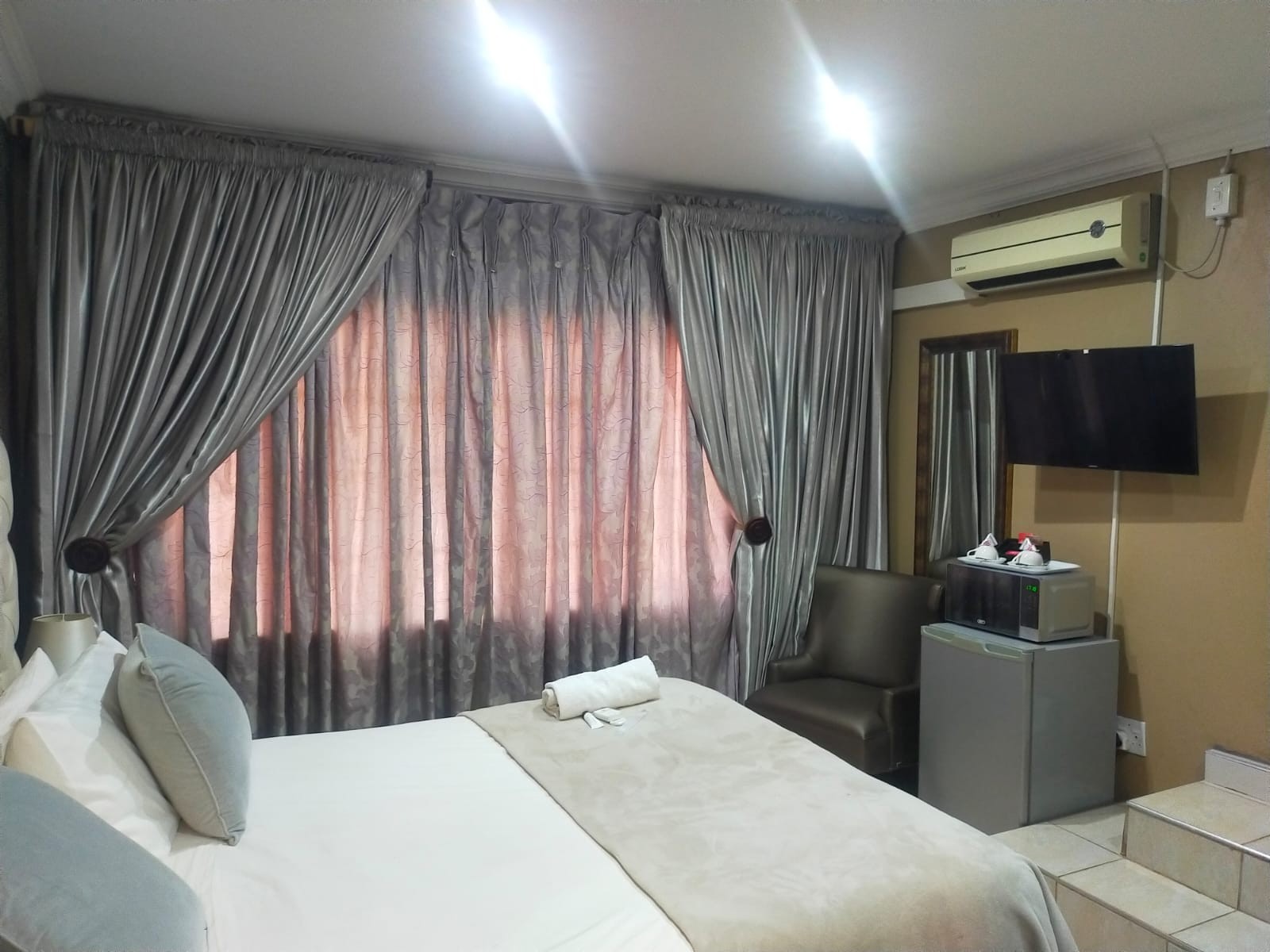 Room for rent in Sibasa, Thohoyandou, 2100 m²