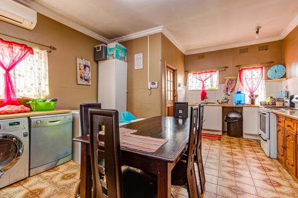 Spacious Family Home with Flatlet in Gerdview