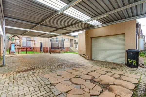 Spacious Family Home with Flatlet in Gerdview
