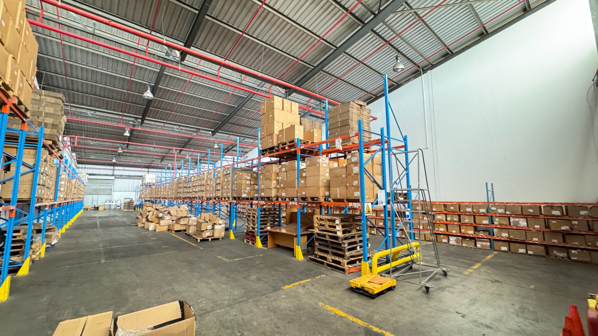 5,552m² | Neat and Secure Industrial Warehouse To Let in Epping Industrial, Cape Town