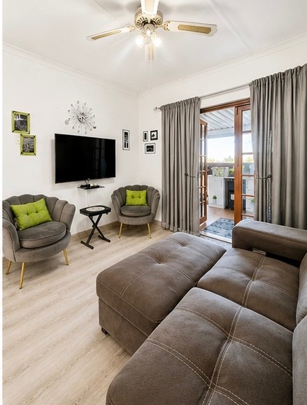 Your Next Chapter Starts Here -Rosewood Retirement Estate for those who are over 55