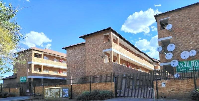 Apartment To Rent in Rustenburg, North West