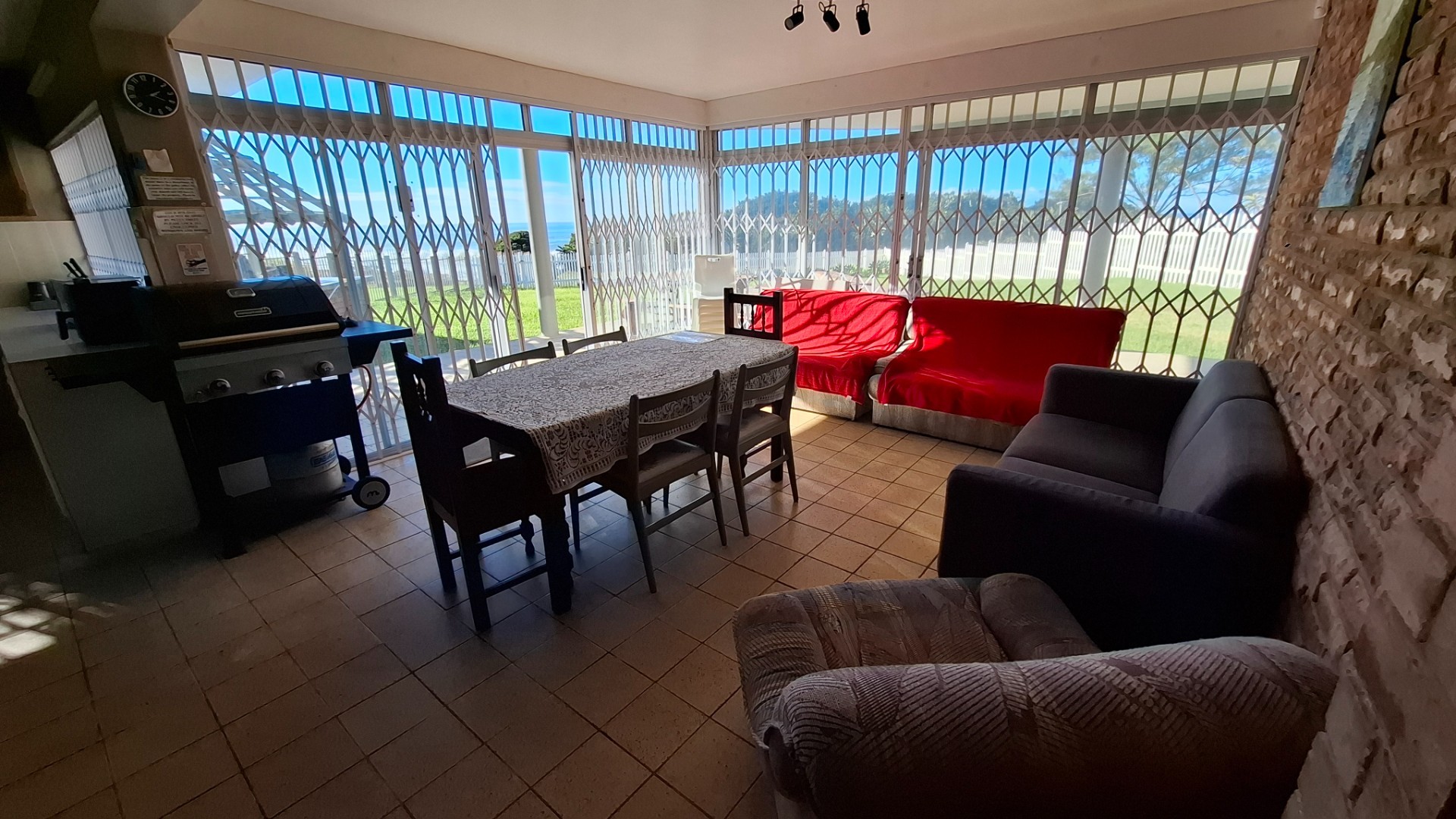 MR710113 - Massive opportunity investment property