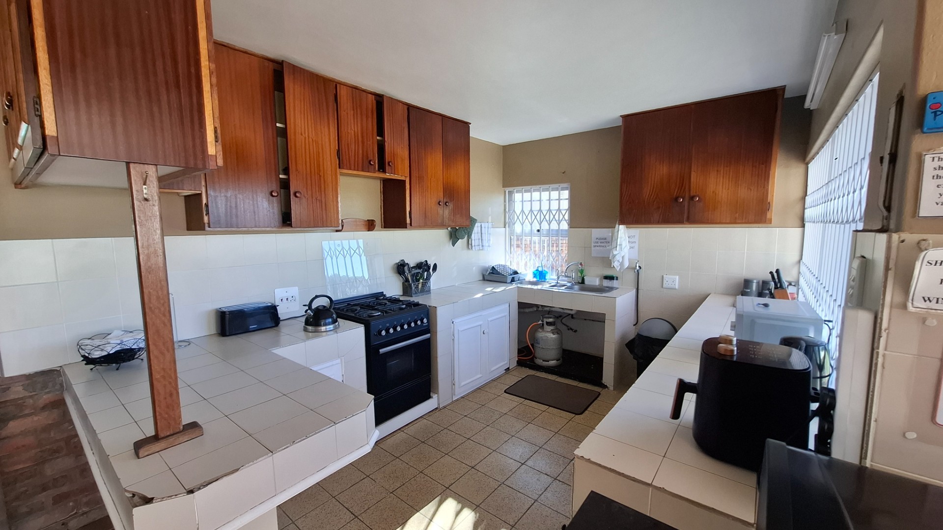 MR710113 - Massive opportunity investment property