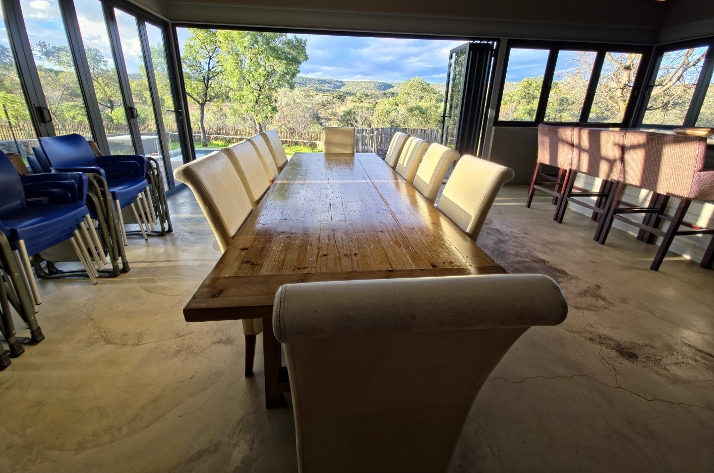Zwartkloof - Five bedroom home with spectacular Waterberg Mountain views - Fully Furnished