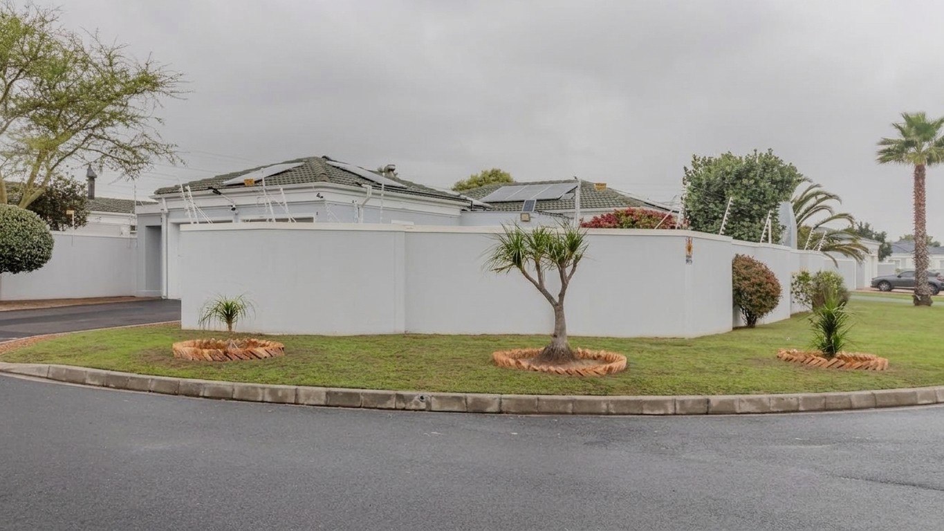 House For Sale in Sunningdale, Blouberg