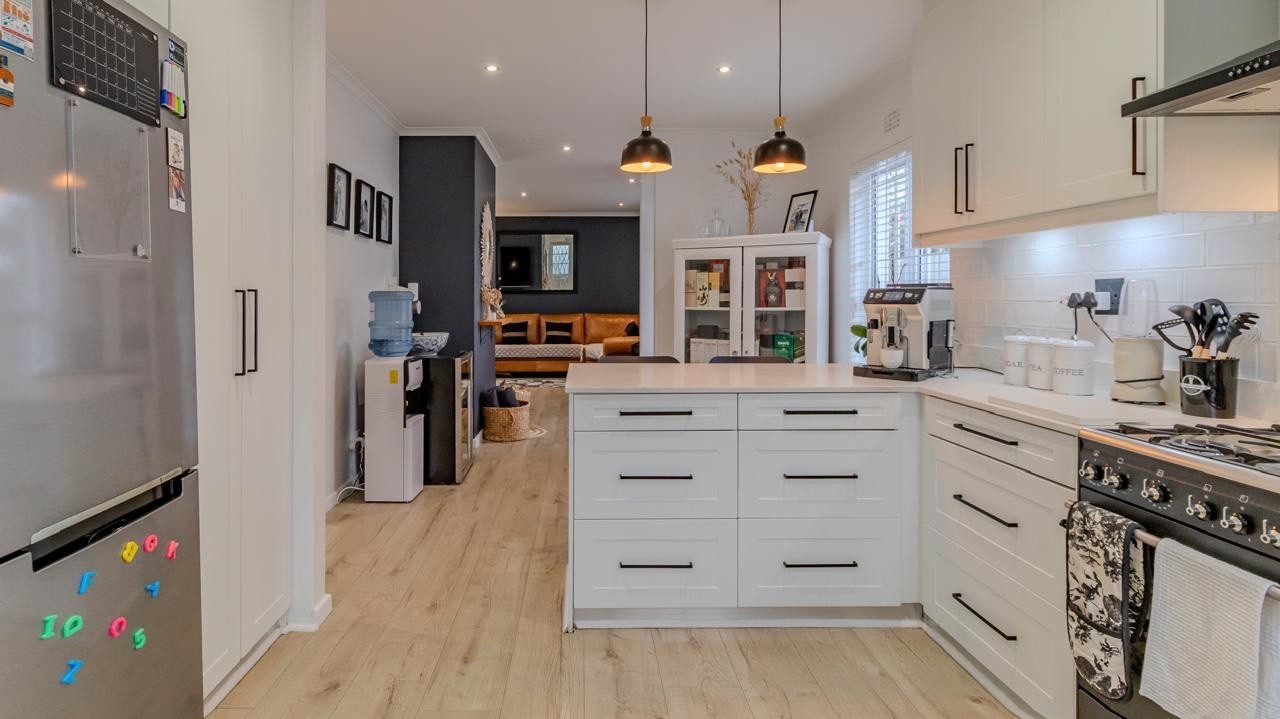 House For Sale in Sunningdale, Blouberg