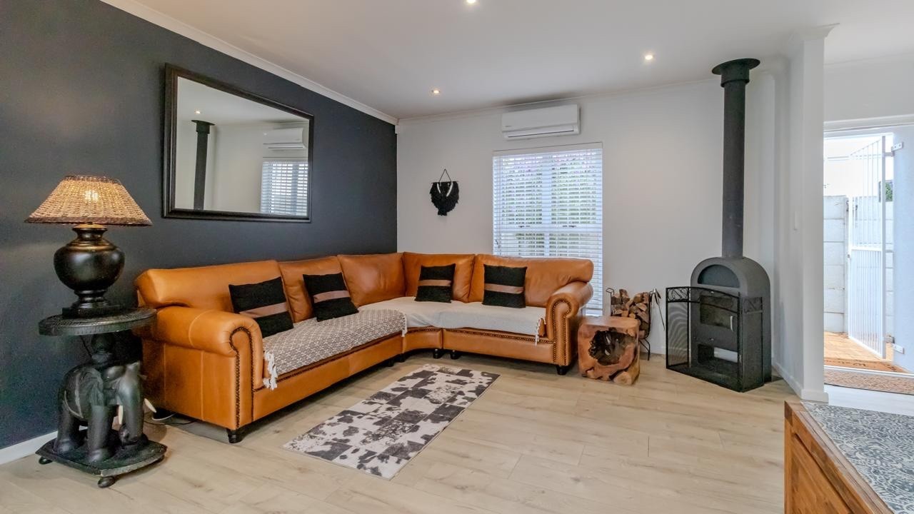 House For Sale in Sunningdale, Blouberg