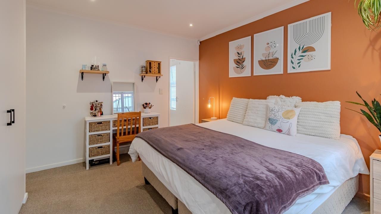 House For Sale in Sunningdale, Blouberg