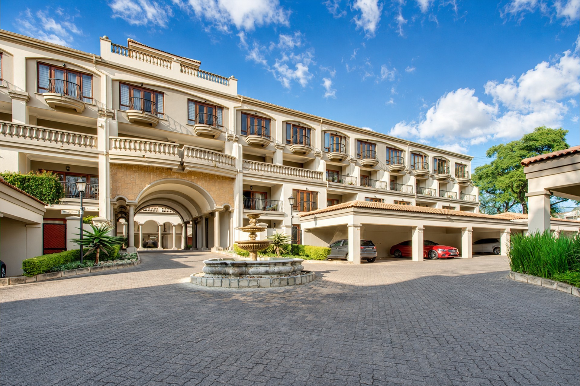 Apartment For Sale in Morningside, Sandton