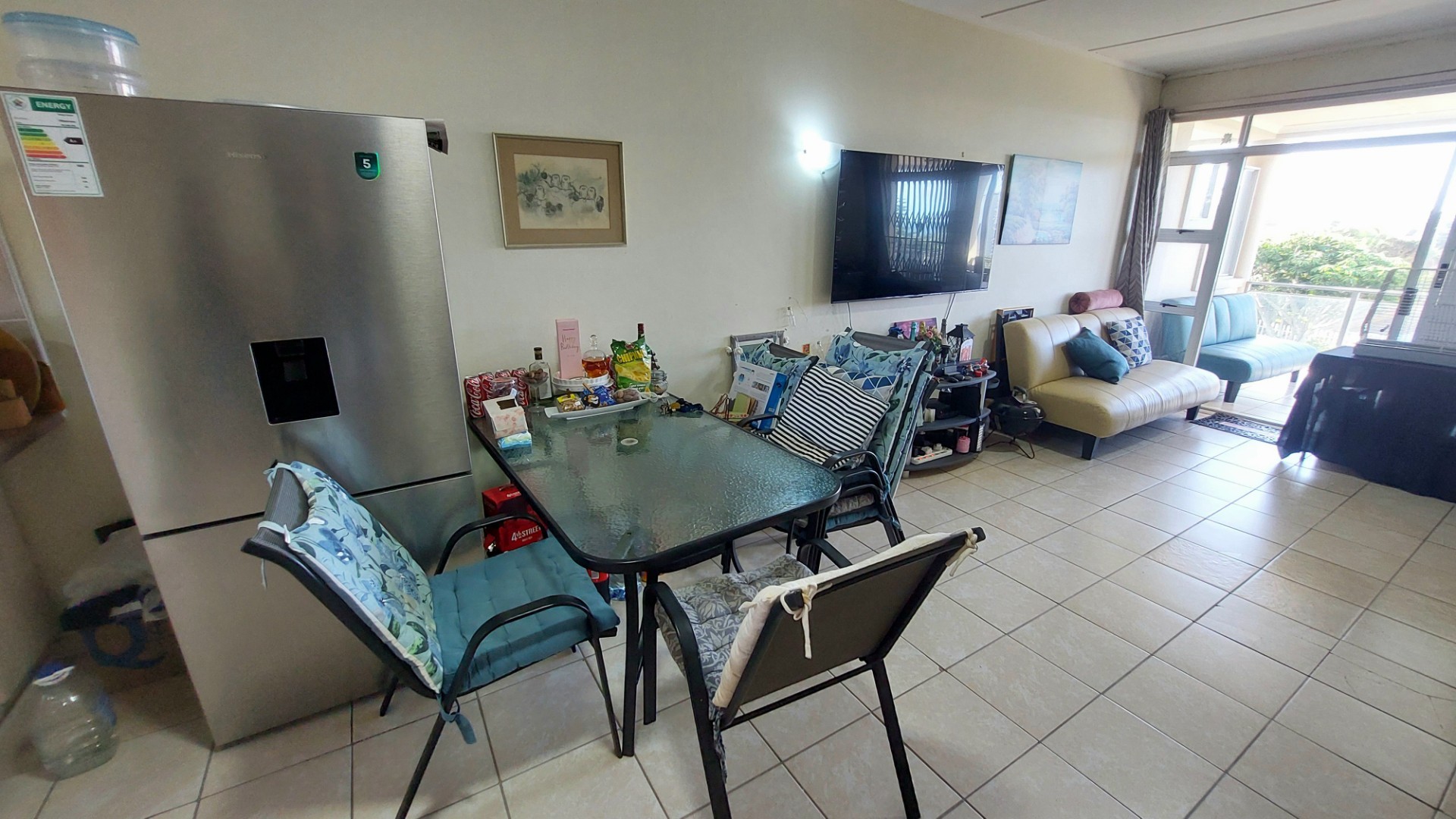 Coastal Comfort and Sea Views Near Stunning Beaches