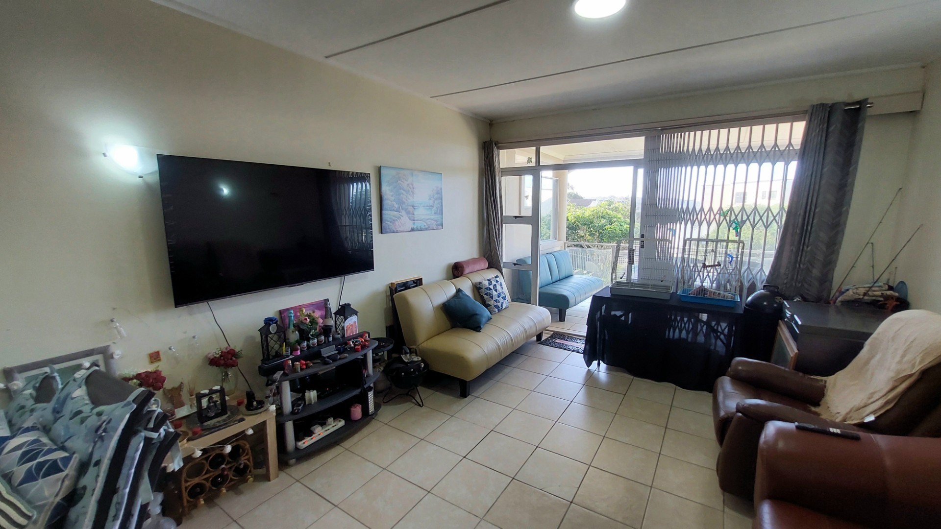 Coastal Comfort and Sea Views Near Stunning Beaches
